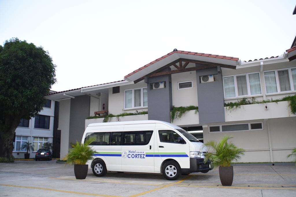 Hotel Cortez Santa Cruz de La Sierra Kültér fotó